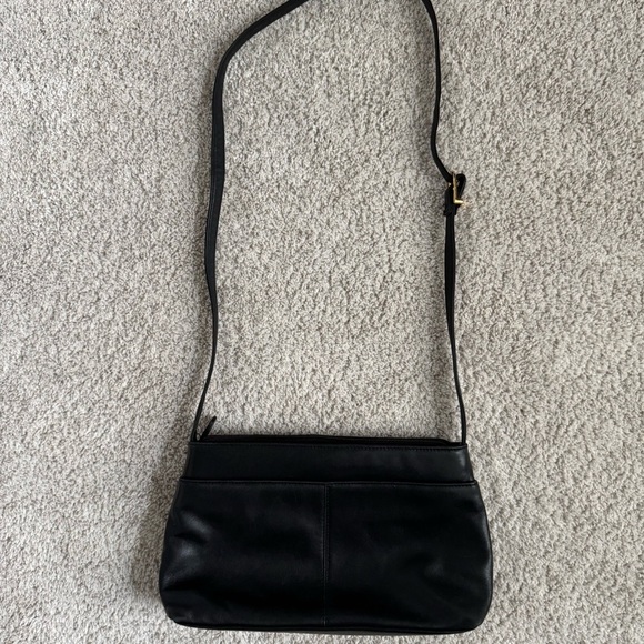 Etienne Aigner Vintage Smooth Black Leather Shoulder Bag - Picture 3 of 10